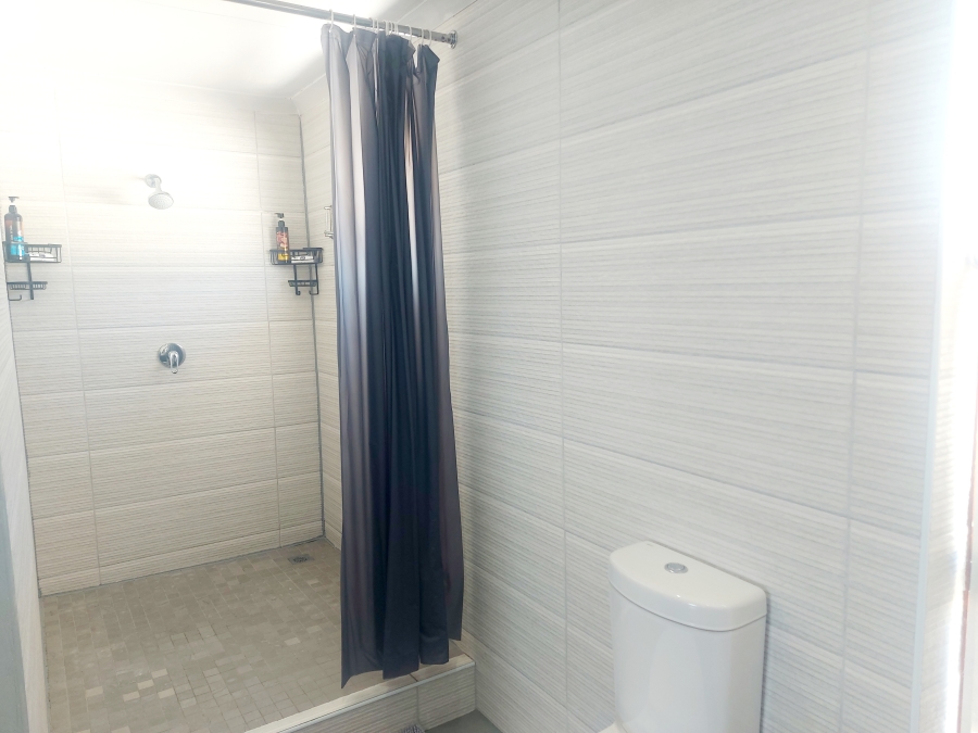 5 Bedroom Property for Sale in De Bakke Western Cape